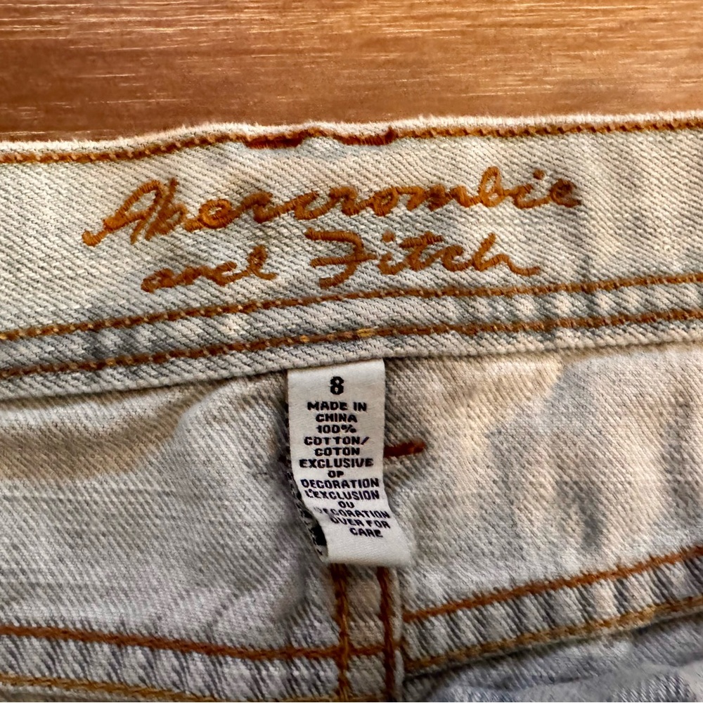 Women’s Abercrombie fitch vintage embellished like new denim mini skirt size 8 - Picture 3 of 8